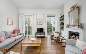 Spacious Flat Near Victoria And Warwick Square